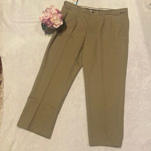 NWT HAGGAR Performance Cool 18 Wear Pants Size 40W 29L Khaki
